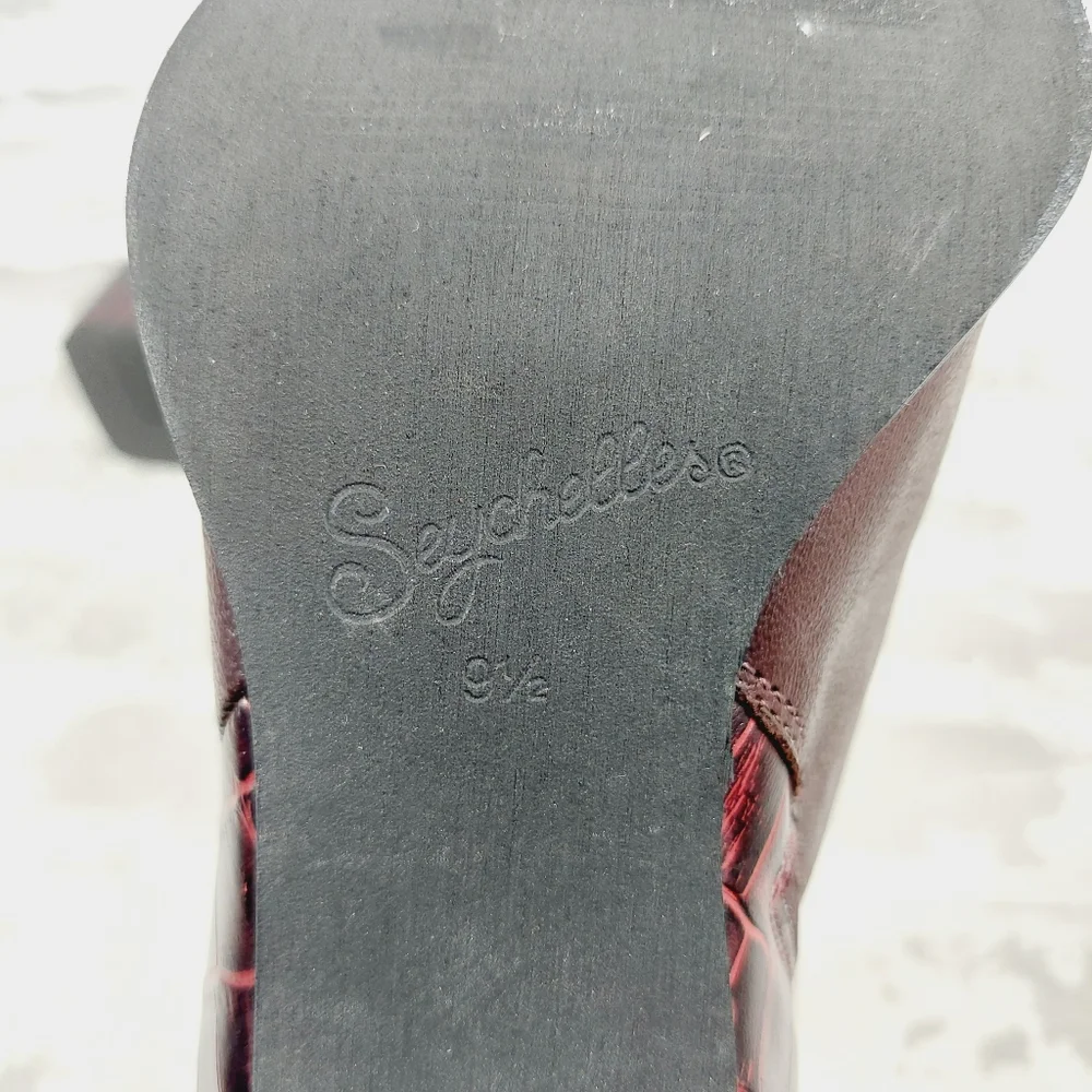 Seychelles Burgundy Croc-Textured Block Heel Ankle Boots